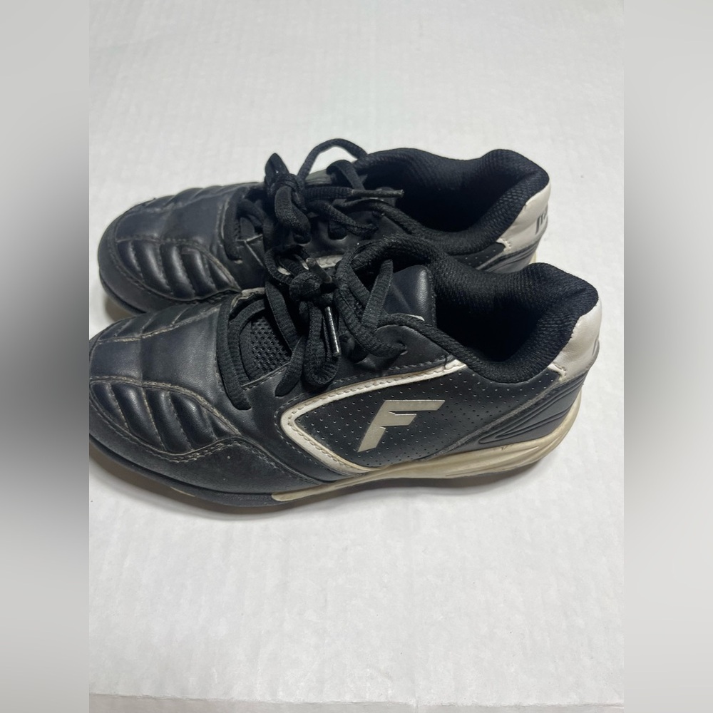 Franklin Kids Black and White baseball cleats size 13 youth